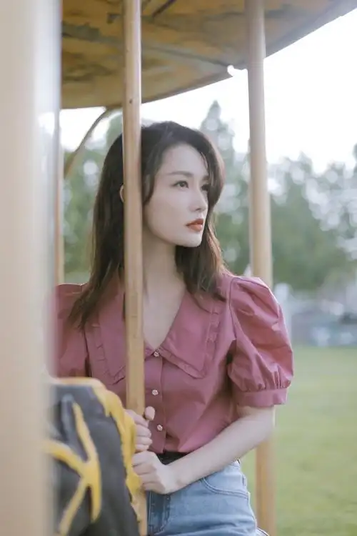 话说,李沁工作室发的行程图,沁起码在六月二十号之前都不能进组.