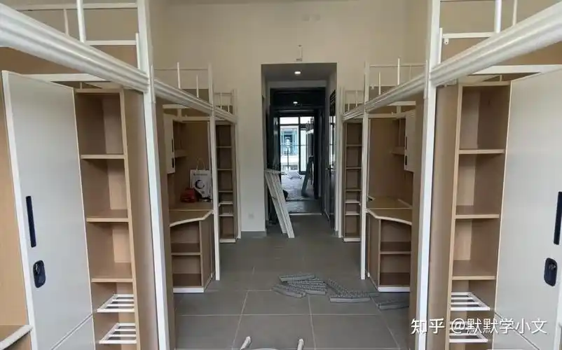 苏州大学应用技术学院4-6人间,上床下桌/独