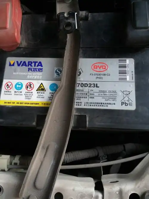 汽车蓄电池型号怎么有二种,如判断外形尺寸和电流参数,例如我的车上是