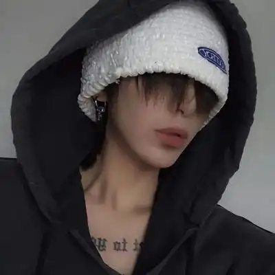 超帅冷酷的戴帽子男生高冷头像