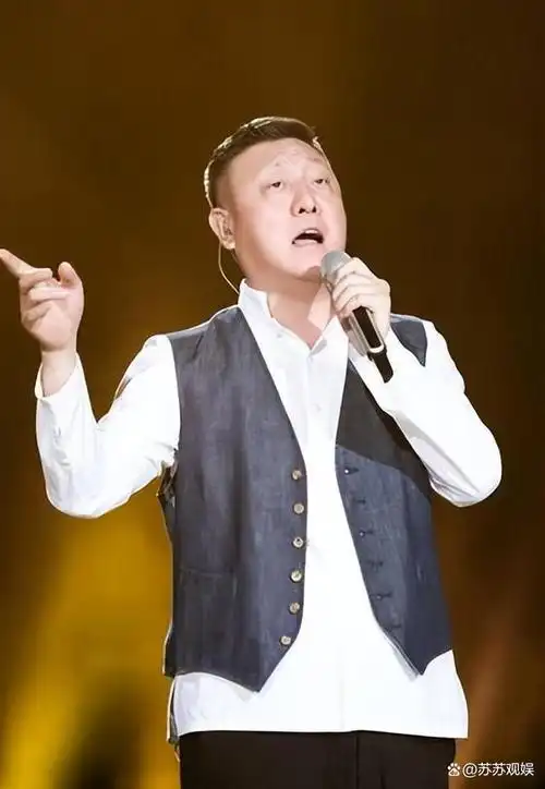 韩磊,1968年出生于内蒙古呼和浩特,中国著名男歌手.