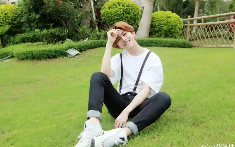 坤坤79 - 堆糖,美图壁纸兴趣社区