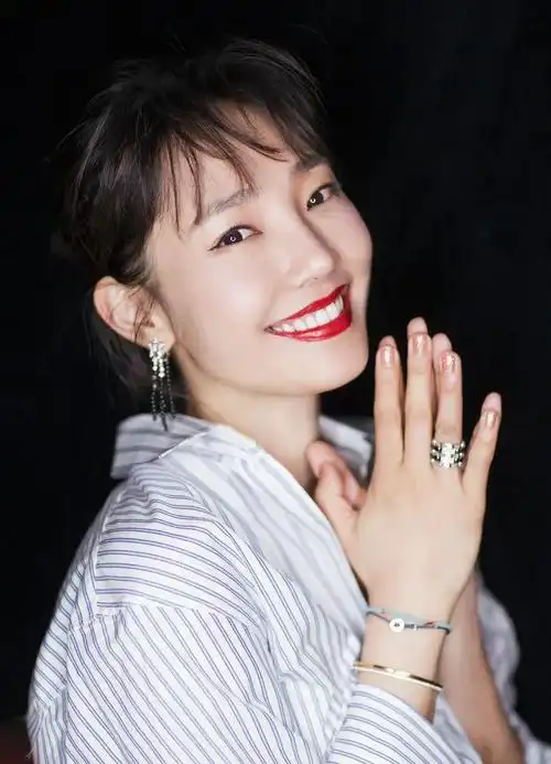 baby的腰,文章的腿,当爱情远去,这些明星的纹身都尴尬至极