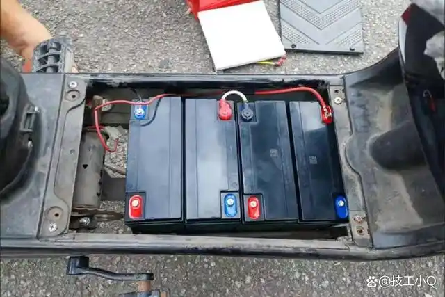 电动车电瓶鼓包的原因找到了,如何预防它鼓包?方法也有了