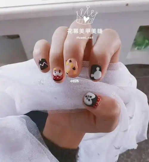 米奇米妮迪士尼美甲手绘卡通图案可爱小短甲