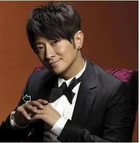 1973年1月3日生于中国香港,祖籍广东潮州,中国香港流行乐男歌手,演员