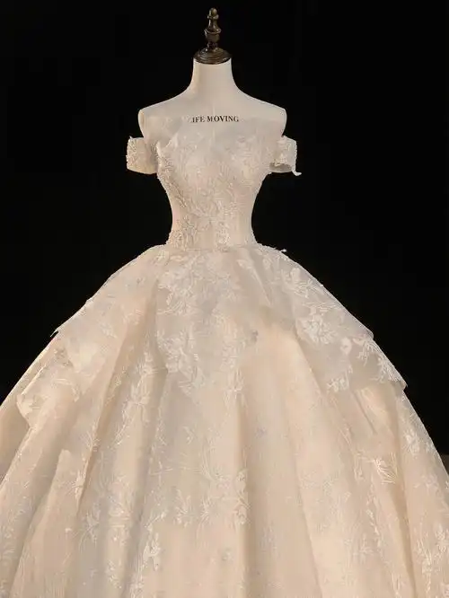 气质款一字肩拖尾婚纱镇江婚纱礼服