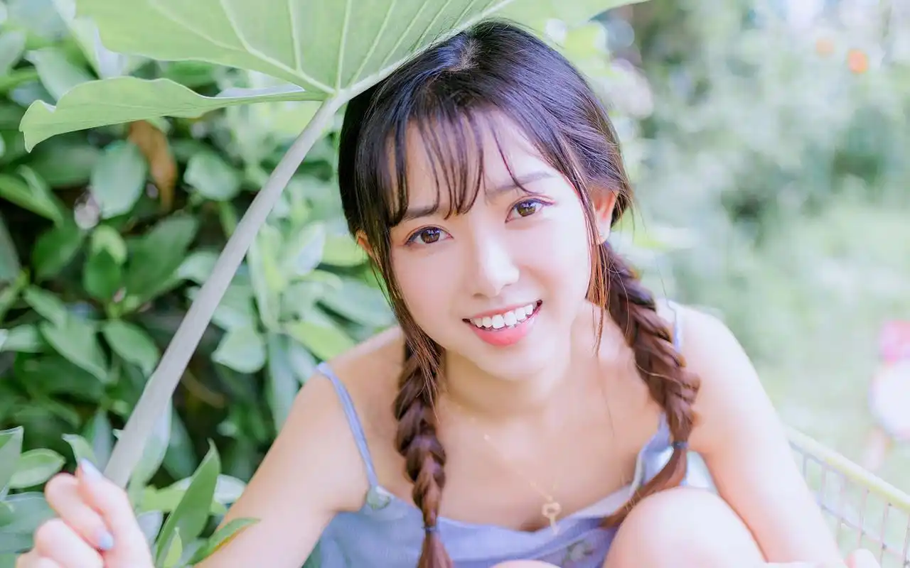 清纯美女小清新唯美写真高清图片桌面壁纸