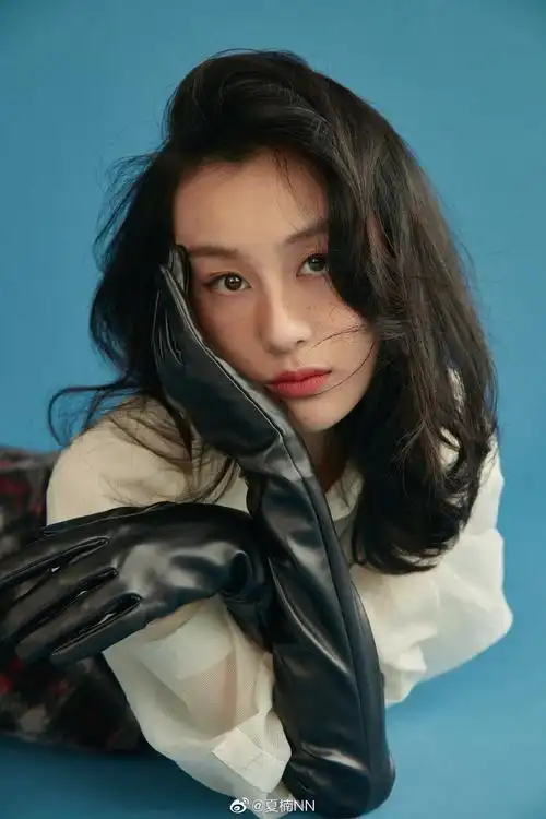 美少女明星 夏楠 的图集