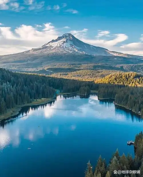 山水风景是大自然的杰作,它们承载着地球的历史和生命的脉动.
