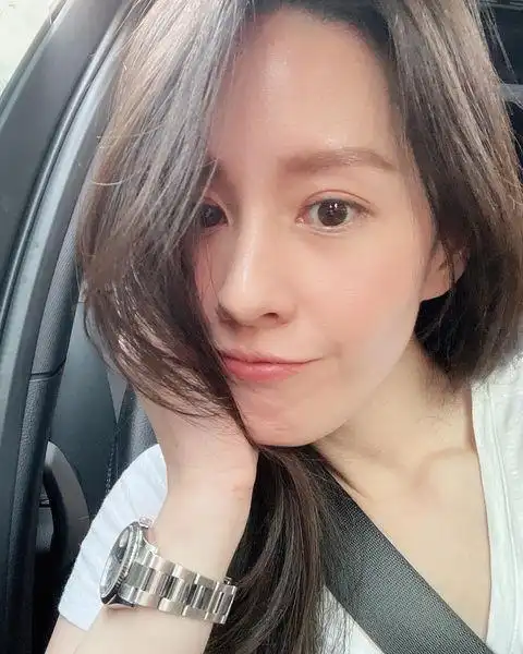 周杰伦早期mv女主,37岁的曾恺玹美丽依旧,仿佛冻龄