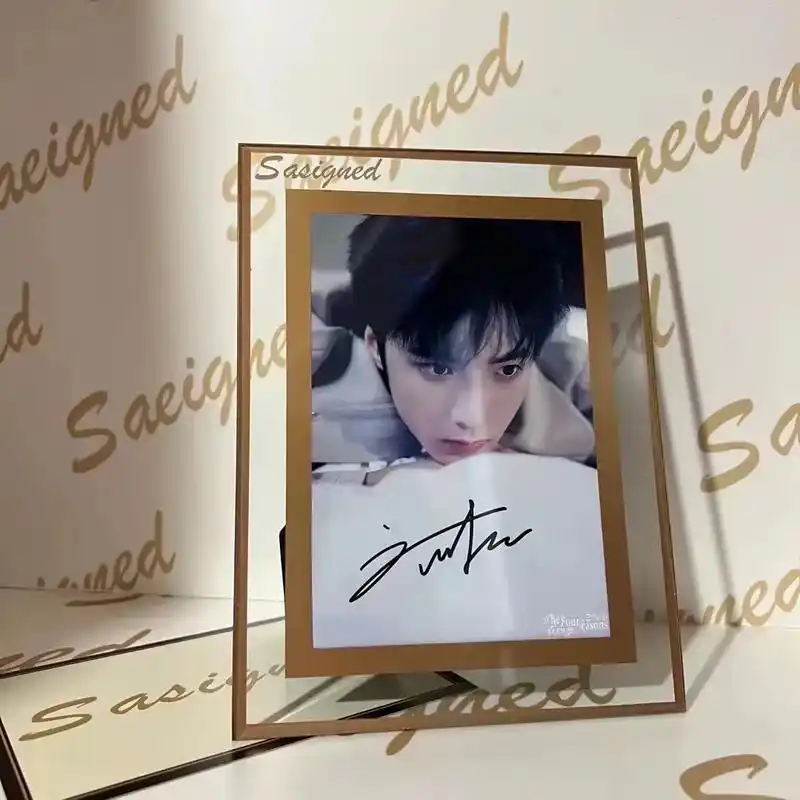 刘耀文 签名照 sa签名带认证 #刘耀文 #时代少年团 #时 - 抖音