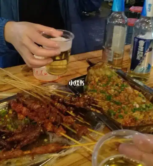 有痔疮肉球太难了好想吃烧烤喝啤酒啊