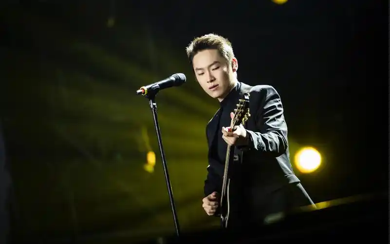 2019-12-15 梁博海心沙 饭拍男孩出现又离开