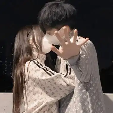 真人情侣头像超甜高清一对两张图片情侣头像二人专用微信图片大