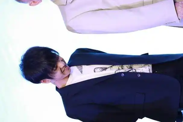 近日,刘宇被指疑似抄袭张艺兴的事件在网络上引起了广泛的关注和热议.