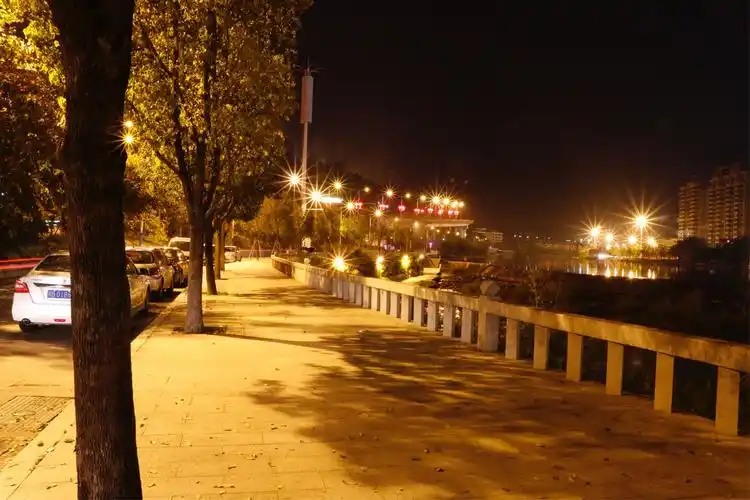 2017年3月24日晚上在莆田市绶溪公园摄影夜景作品.