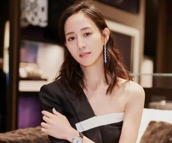 张钧甯是叫ning还是mi 她是怎么进入娱乐圈的