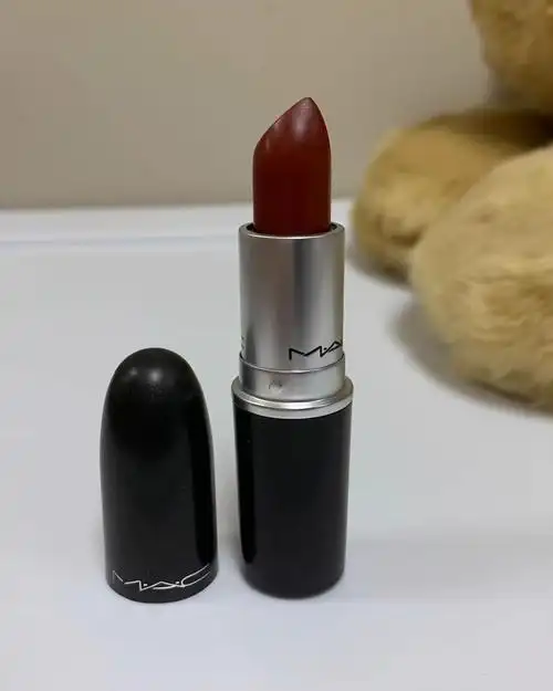 mac108色号牛血红色秋冬必备薄涂好显白