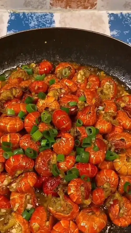 爆炒龙虾尾 你尽管点开,不好看算我输!