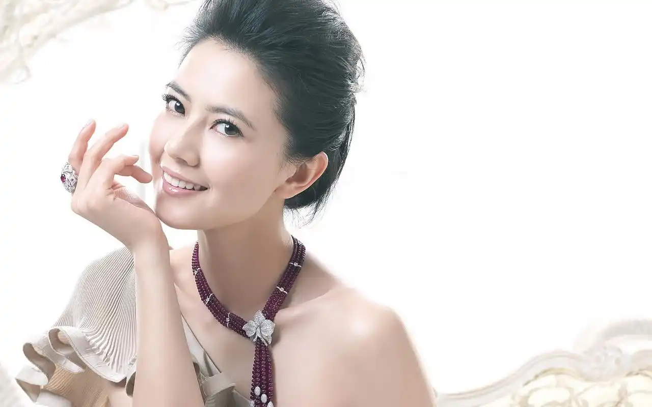 高圆圆美女宽屏壁纸