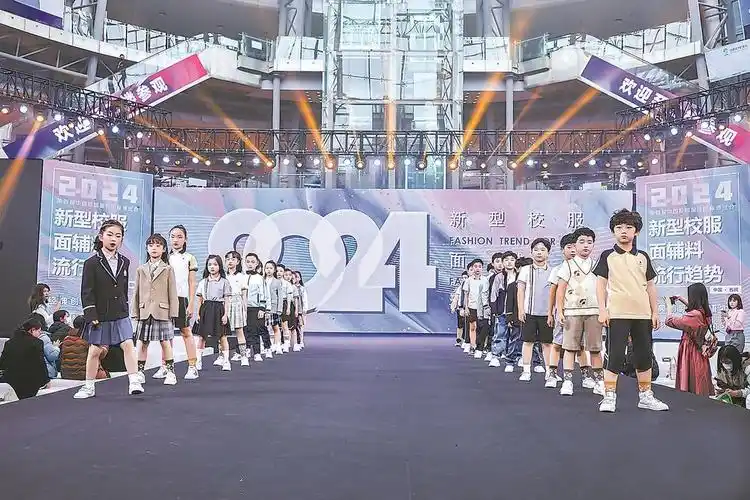 石狮如何玩转校服定制|顾客_新浪财经_新浪网