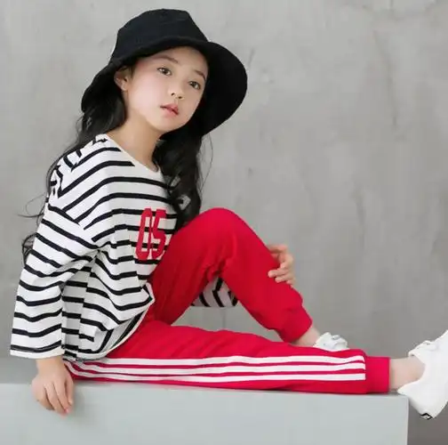 童装秋款运动裤男女童宝宝宽松打底裤纯棉侧边条纹休闲裤儿童长裤