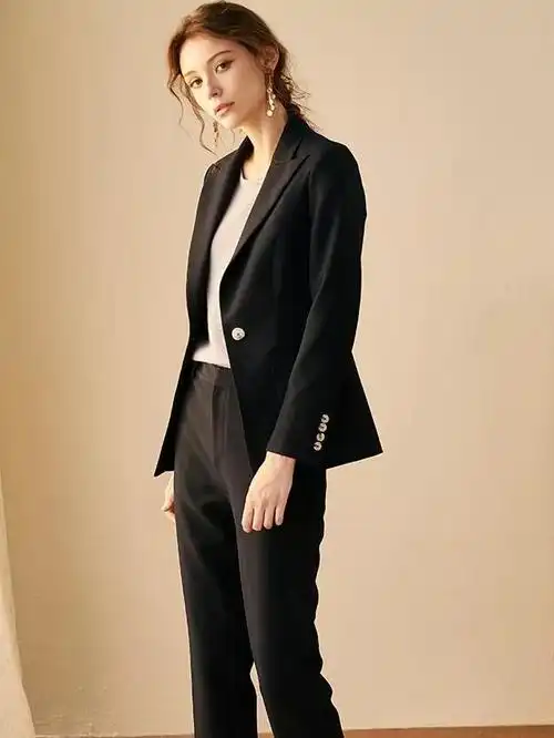 女士西服冬日百变穿搭,让你足够帅气!