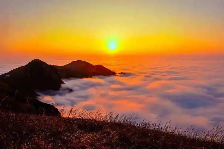 【白色武功山61金顶日出】:向云端高山草甸,邂逅冰雪奇缘~精华穿越2