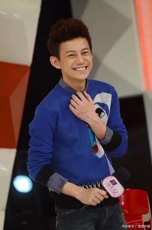 播放量突破60亿!49岁的何炅,再次证明了