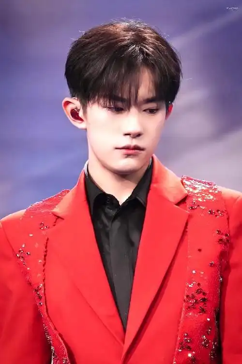 #易烊千玺电影小小的我##四字 易烊千玺 yyqx 四字弟弟#