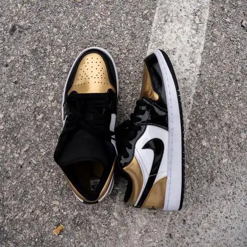 air jordan 1 low 黑金脚趾 货号:cq9447-700
