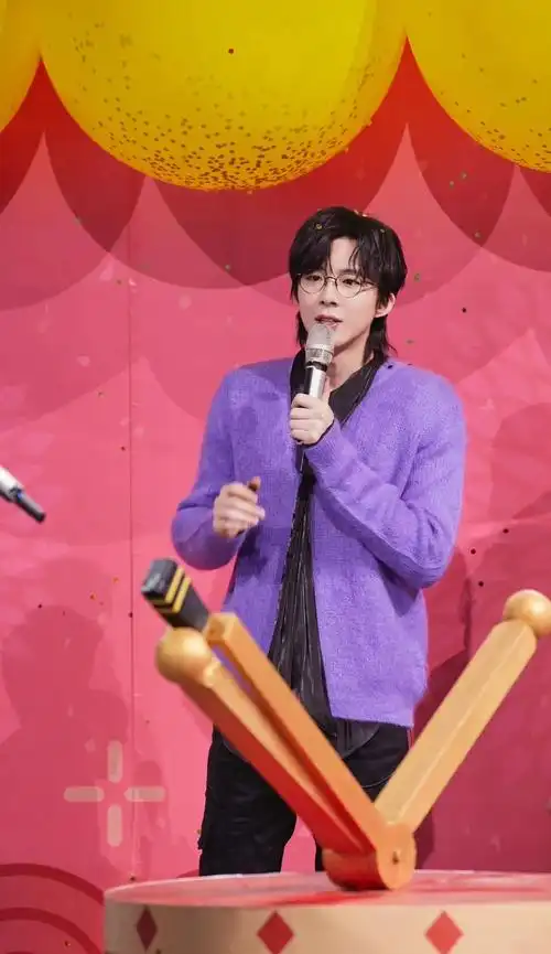 身高超过185高颜值的男明星,金世佳190以上,林一187,林更新186