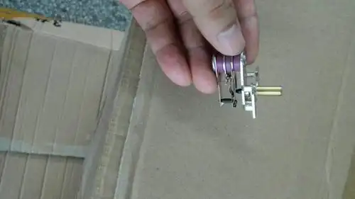 23升的威王电饭锅开关不起跳,什么原因?