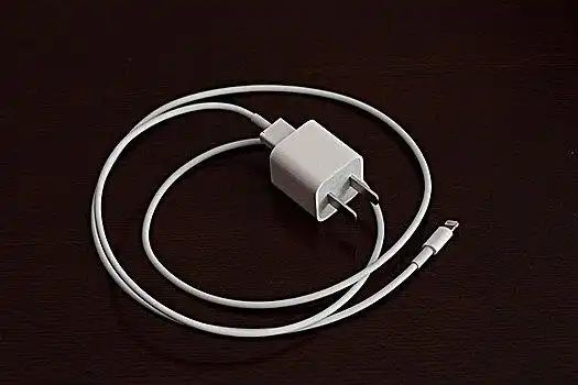 苹果手机充电器