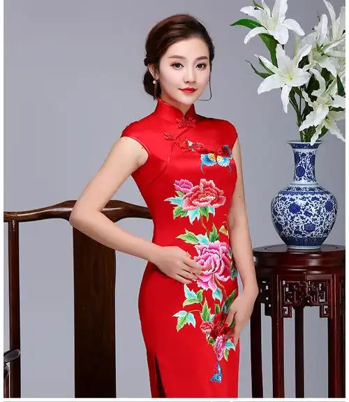 旗袍2019新款 高端长款复古礼服红色重磅真丝绣花旗袍新娘敬酒服