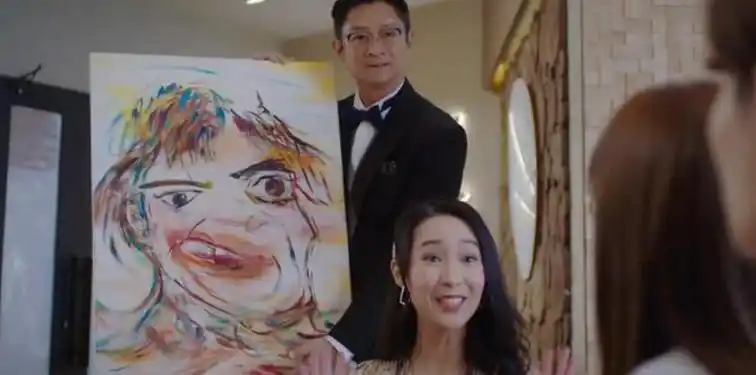 原创tvb女艺人演花痴千金抢镜婚姻曾亮红灯与老公争吵后更珍惜彼此