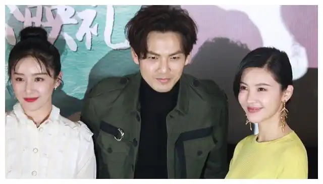 多年来钟汉良隐婚一直和妻子一起吃饭婚后的生活充满甜蜜