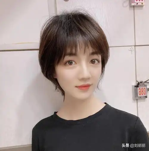 头发颜色图片(今秋高人气发型24款) - 赤虎壹号