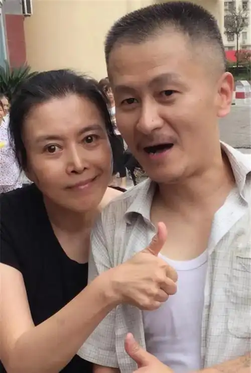 四次流产, 多次出轨, 被孙红雷始乱终弃, 丁嘉丽太惨了_网易订阅