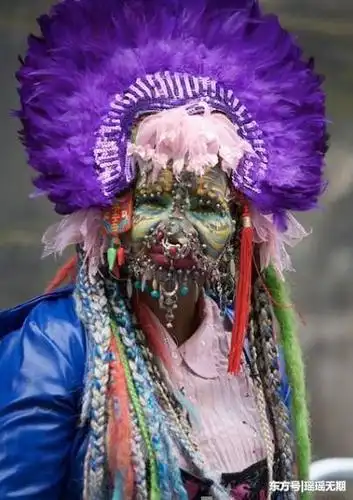 世界最恐怖的女人,却跟富豪结婚了,而且丈夫却视如宝!