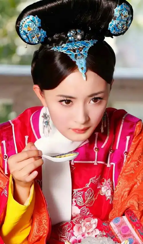 杨幂《宫锁心玉》播出12周年!我幂的白月光角色!__财经头条