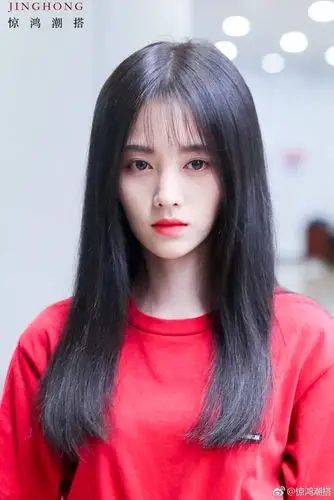 鞠婧祎 机场饭拍 cr微博