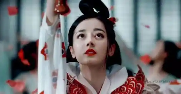 演技被低估的靓演员,李沁证明了自己,迪丽热巴最可惜