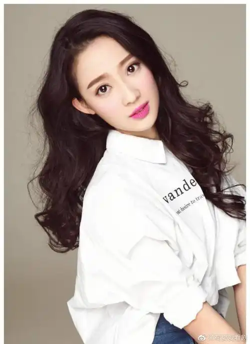 "壁橱公主"朱闪闪不仅是张一山"初恋",竟还是刘昊然前女友