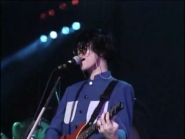 应该是阿paul吧,beyond成员之一.真名黄贯中.