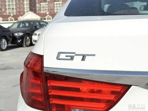 宝马5系gt 2013款 535i豪华型--车尾标 / 165