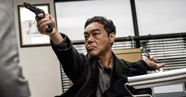 票房剑指3亿,港片《谈判专家》预售夺冠,刘德华端午档险胜肖央