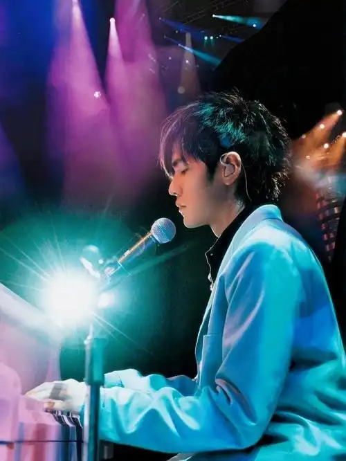 周杰伦早期青涩照片合集(无水印),你一定没看过 - 知乎