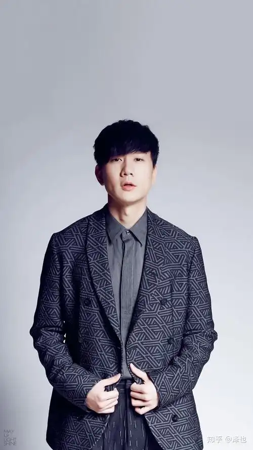 有哪些适合做壁纸的林俊杰图片